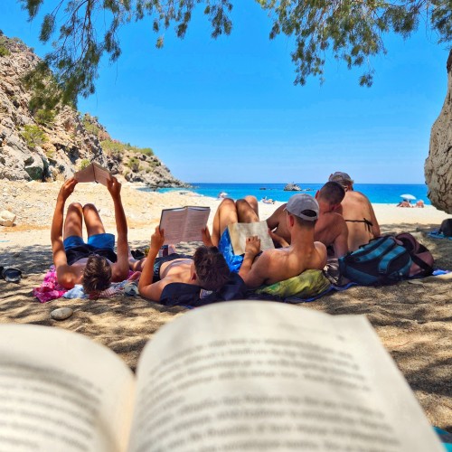 Ένα ησυχαστήριο στην παραλία.